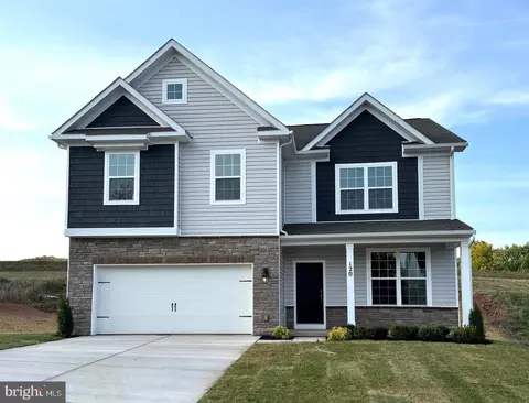 120 Bella Dr, York, PA 17404