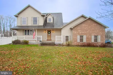 303 Lewisberry Ct, Lewisberry, PA 17339