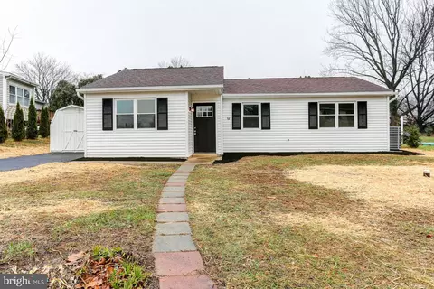 106 Fishermans Ln, Wrightsville, PA 17368