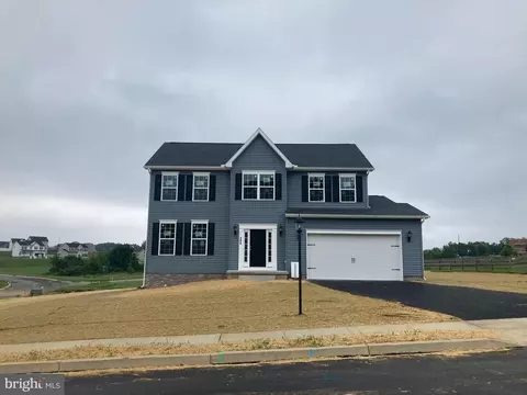 105 Fieldstone Dr #17, Hanover, PA 17331
