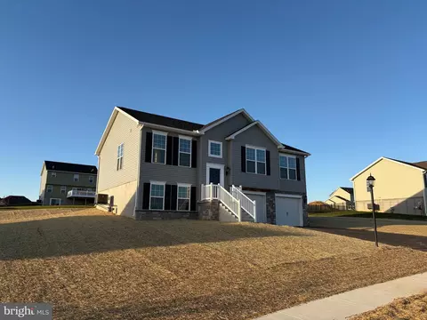 445 Ripple Dr #61, Hanover, PA 17331