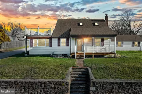 64 Baltimore St, Spring Grove, PA 17362