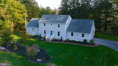 170 Saddle Hill Rd, Spring Grove, PA 17362