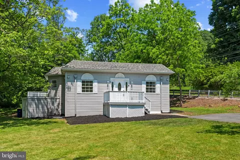 644 B Fishing Creek Rd, New Cumberland, PA 17070