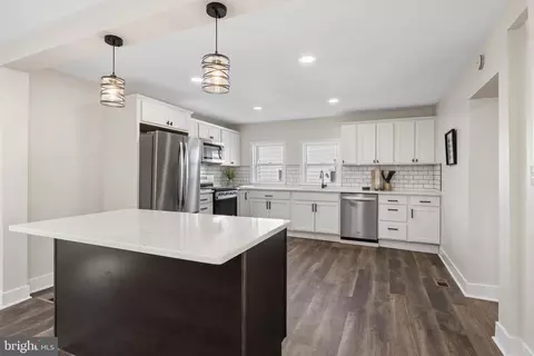 19 Baltimore St, Spring Grove, PA 17362