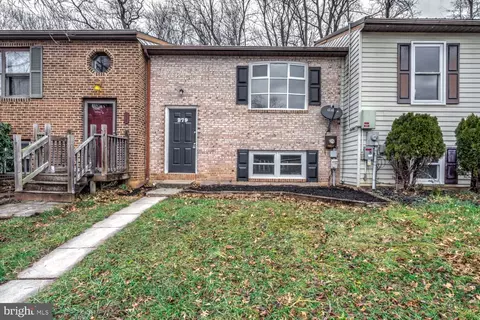 279 Juniper Dr, Etters, PA 17319