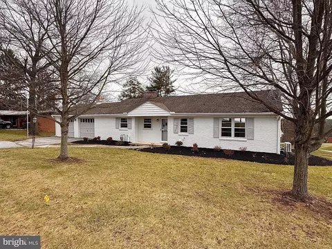 242 Reynolds Mill Rd, York, PA 17403