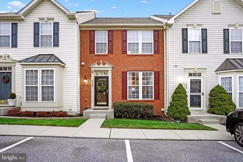 7333 N Sentinel Ln, York, PA 17403