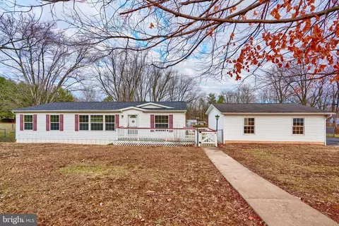 300 Highview Dr, Airville, PA 17302