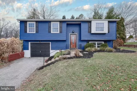 2936 S Exeter Dr S, York, PA 17403