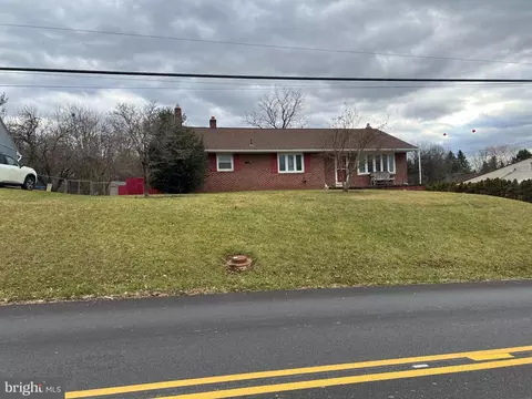 836 Limekiln Rd, New Cumberland, PA 17070