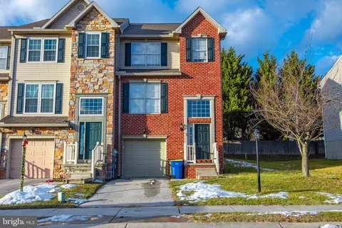 1339 Wanda Dr, Hanover, PA 17331