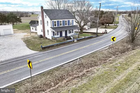 6868 E Moulstown Rd E, Hanover, PA 17331 photo 8
