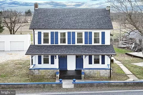 6868 E Moulstown Rd E, Hanover, PA 17331 photo 2