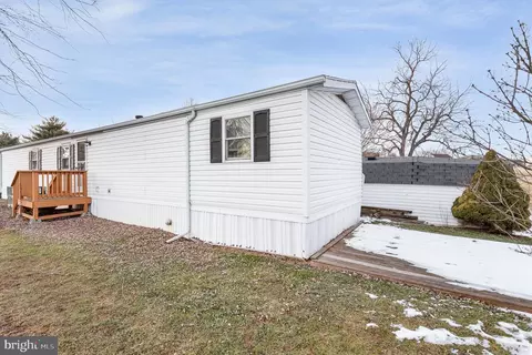 28 Willow Tree Ln, Dover, PA 17315 photo 24