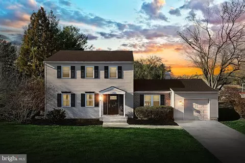 3340 Oakham Dr, York, PA 17402