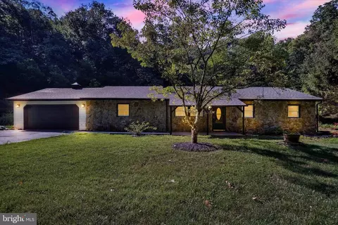13407 Manor Furnace Rd, Felton, PA 17322
