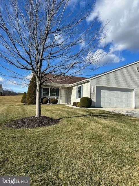1328 Village Dr #127, Spring Grove, PA 17362