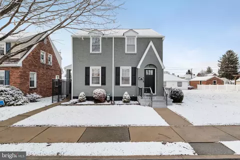 1209 E Poplar St, York, PA 17403