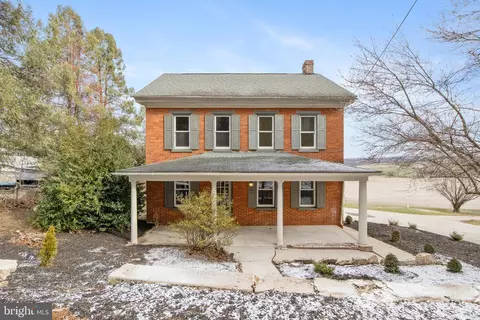 1425 Jacobs Mill Rd, Hanover, PA 17331