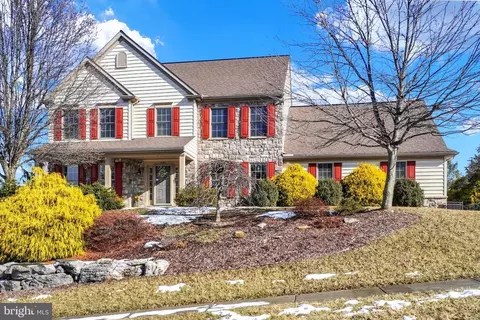 625 Cherry Blossom Ct, York, PA 17402