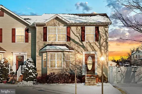 366 S Center St, Hanover, PA 17331
