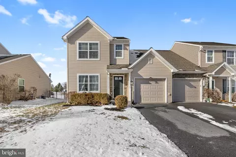 2625 Brownstone Dr, Dover, PA 17315