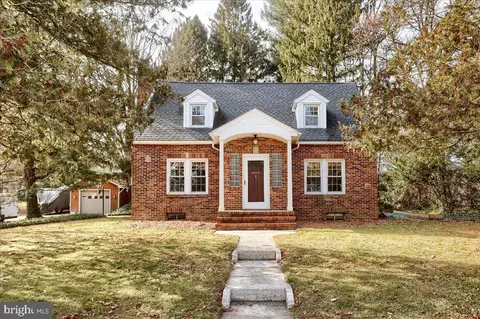 5777 Glatfelters Station Rd, Seven Valleys, PA 17360
