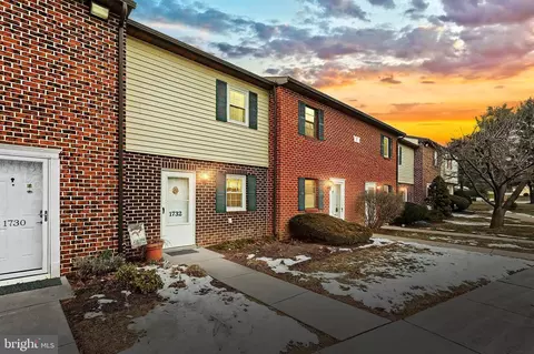 1732 Baron Dr, York, PA 17408