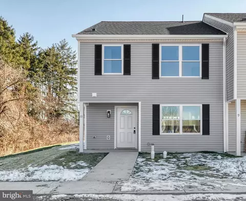 1885 Stoverstown Rd #10, Spring Grove, PA 17362