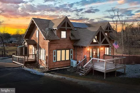 25 Bunker Ln, Etters, PA 17319