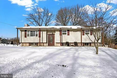 9 Stoney Run Rd, Dillsburg, PA 17019