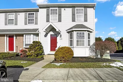329 Cherry St #8, Red Lion, PA 17356