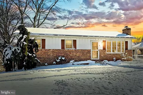 158 Protectory Rd, Abbottstown, PA 17301