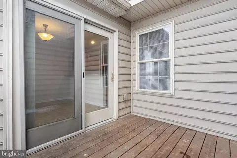Exterior - 681 E Walnut St, Hanover, PA 17331 photo 4 of 6