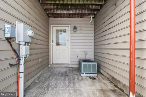 Exterior - 681 E Walnut St, Hanover, PA 17331 photo 5 of 6