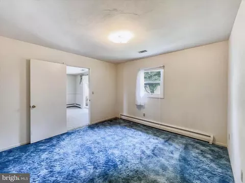 Bedroom - 5 Carson Ave, Hanover, PA 17331 photo 2 of 4