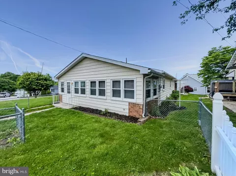 Exterior - 5 Carson Ave, Hanover, PA 17331 photo 5 of 5