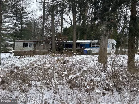 6095 Piney Hollow Rd, Dover, PA 17315