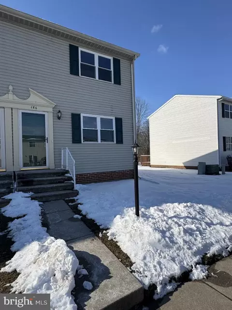 186 Center St #186, Hanover, PA 17331