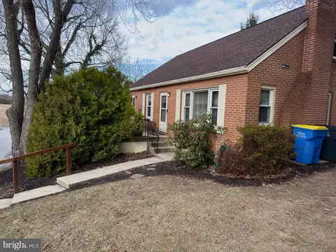 111 W Church St, York, PA 17402
