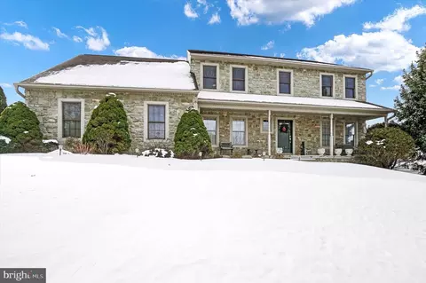 5075 Goldens Path, York, PA 17408