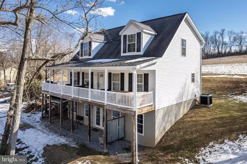 352 Cold Cabin Rd, Delta, PA 17314