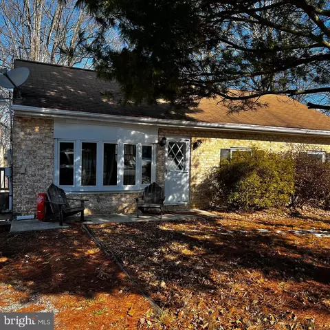 248 Fuhrman Mill Rd, Hanover, PA 17331