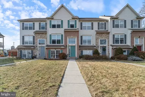 206 E Walnut St, Hanover, PA 17331