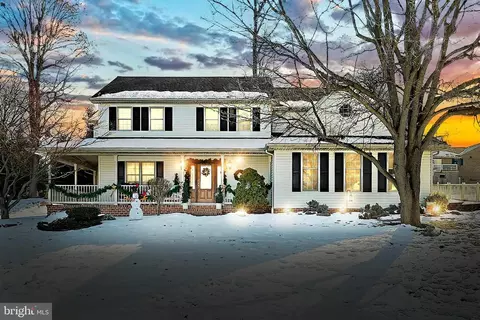 109 Arwco Dr, Hanover, PA 17331