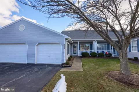 4029 Woodspring Ln #4029, York, PA 17402