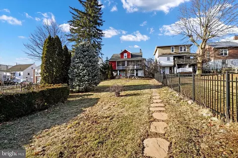 Exterior - 370 E Market, York, PA 17406 photo 6 of 6