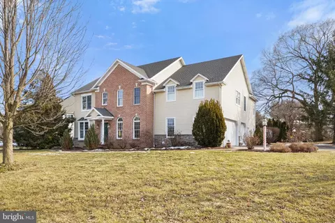 965 Wetherburn Dr, York, PA 17404