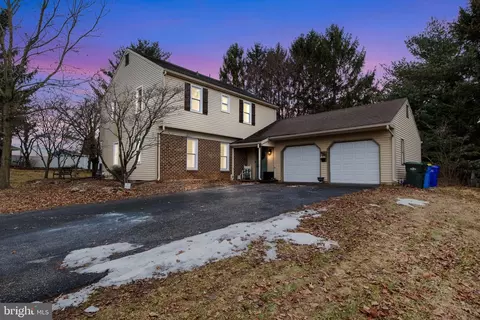 630 Sparton Rd, York, PA 17403